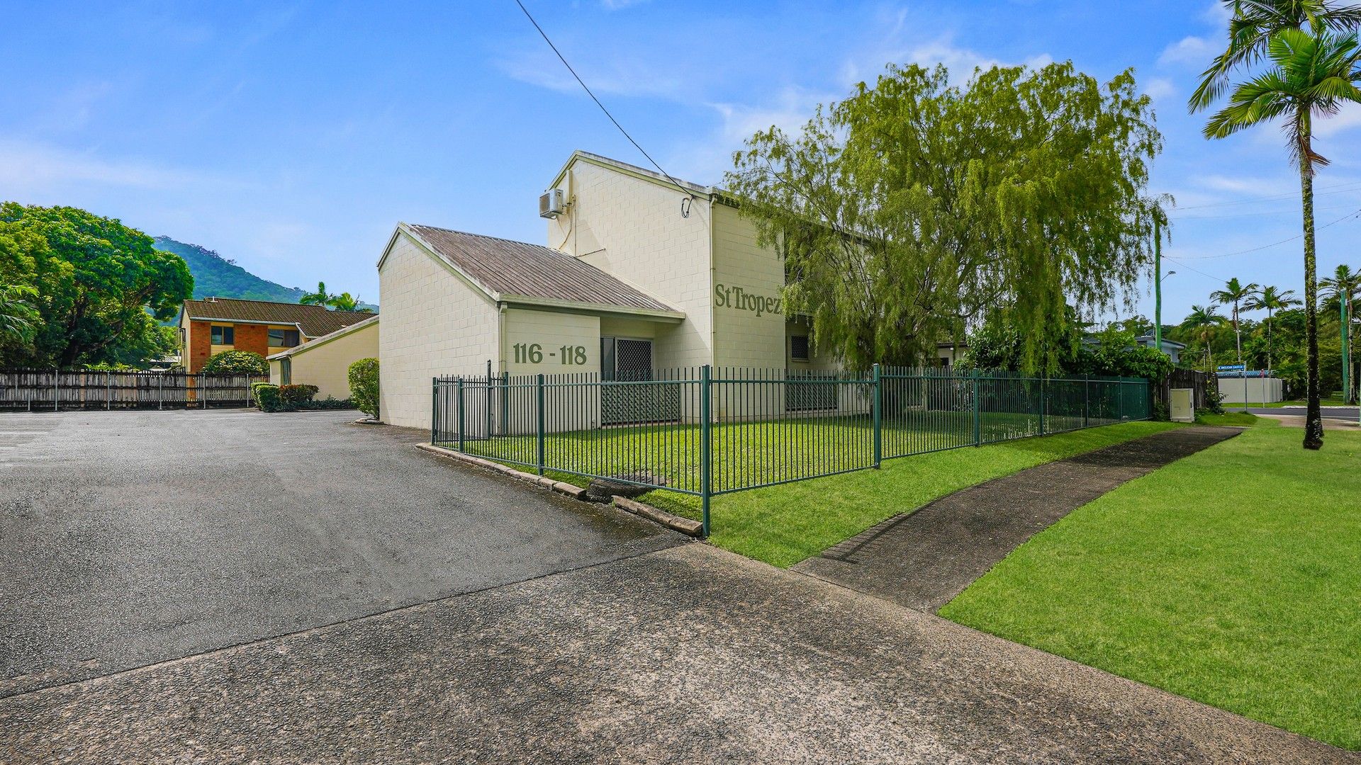1 bedrooms Apartment / Unit / Flat in 12/116-118 Greenslopes Street EDGE HILL QLD, 4870
