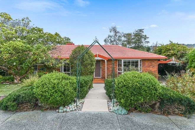 Picture of 18 Telford Drive, BERWICK VIC 3806