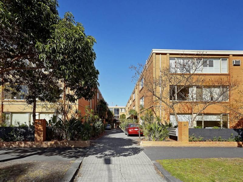 17/92 The Avenue, Parkville VIC 3052, Image 1