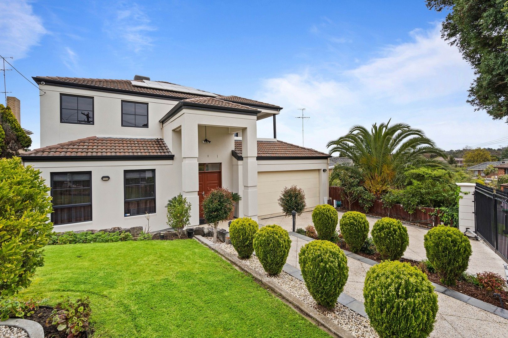 6 bedrooms House in 19 Panorama Court BULLEEN VIC, 3105