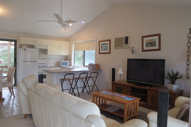 Picture of 74 Seventh Avenue, PARADISE BEACH VIC 3851