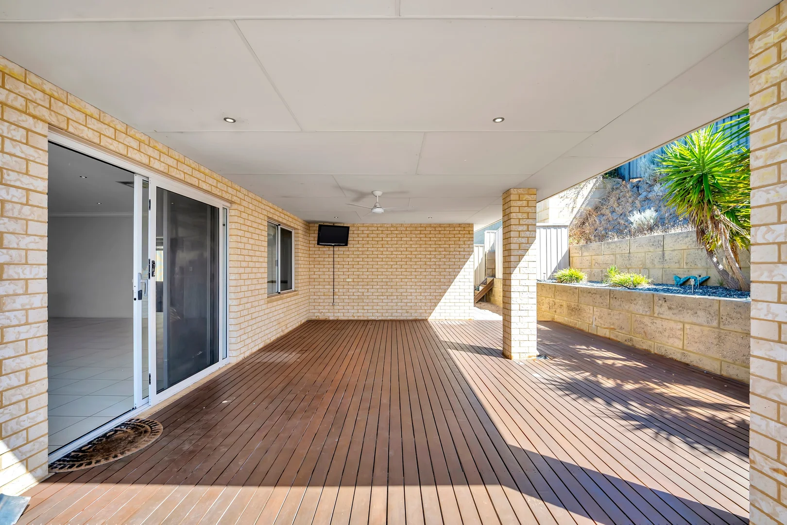 Additional image 3 of 17 Chieftain Pass, Madora Bay WA 6210