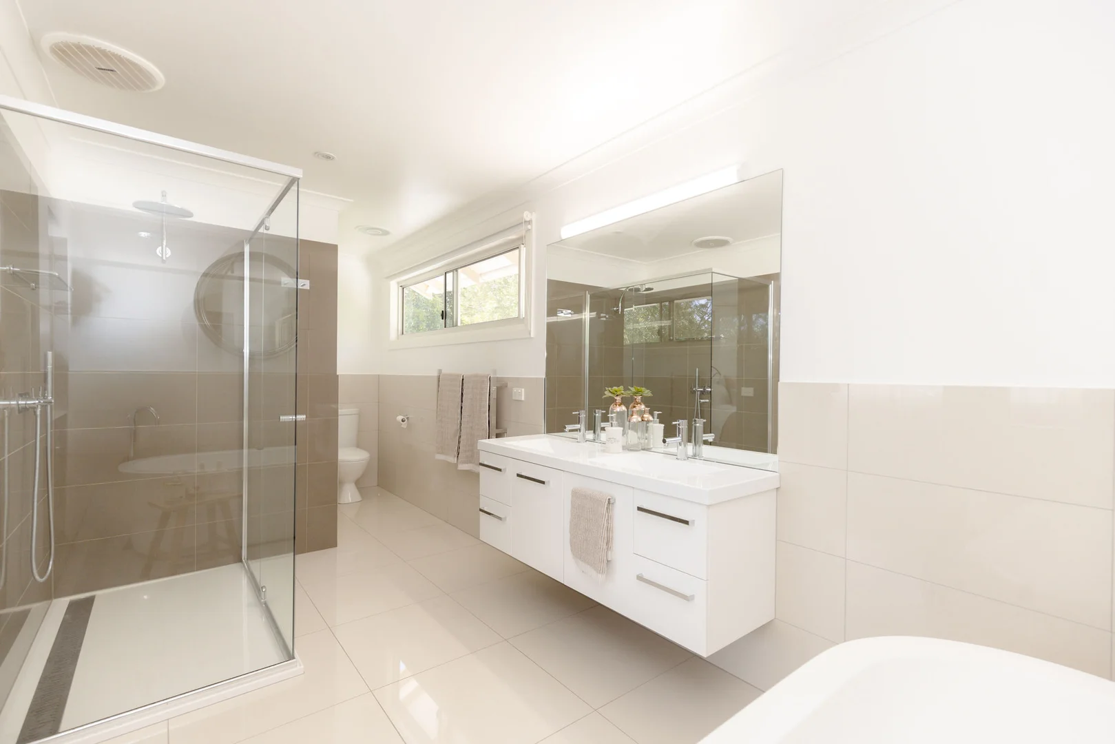 Additional image 16 of 3 Kimberley Avenue, Swan Hill VIC 3585