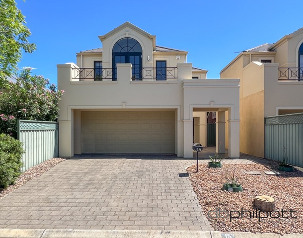 15 Lakefield Crescent, Mawson Lakes SA 5095