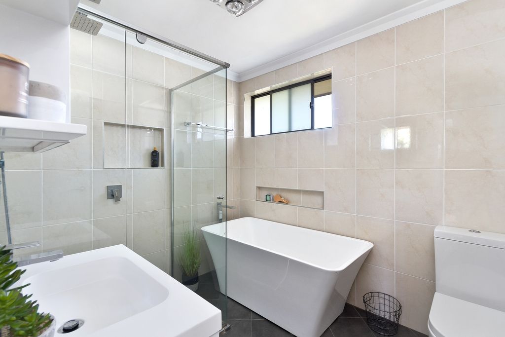 57 McGrath Road, Mcgraths Hill NSW 2756, Image 2