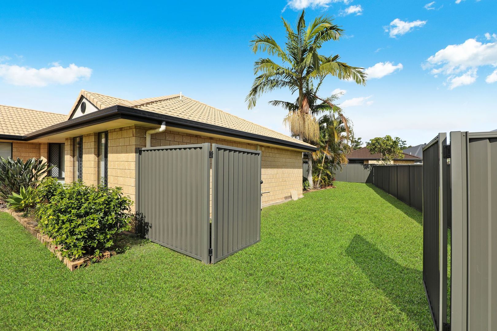 27 MADDOCK AVENUE, Mooloolah Valley QLD 4553, Image 2