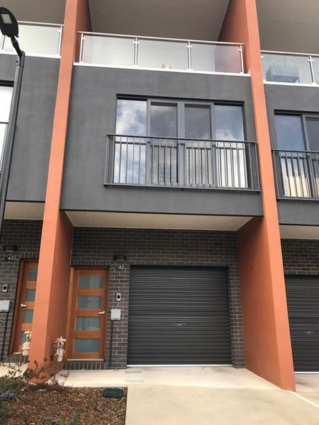 3 bedrooms Townhouse in 42/2 Rouseabout Street LAWSON ACT, 2617