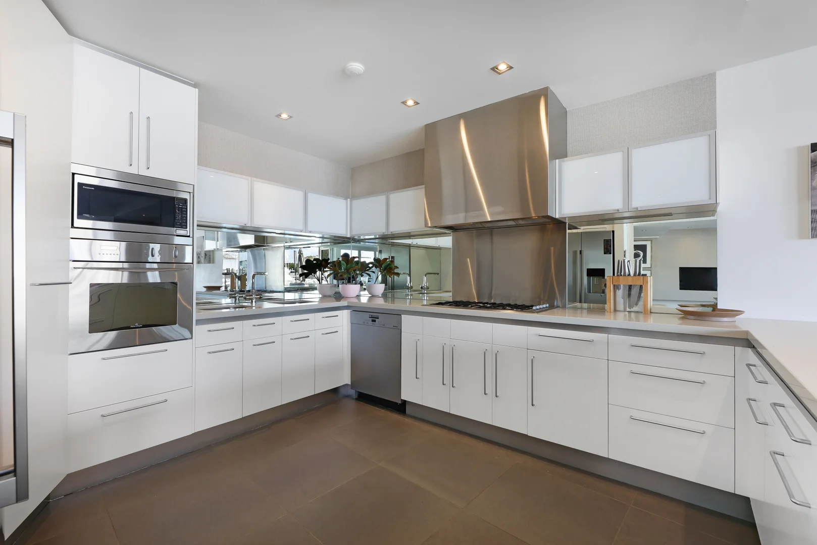 Additional image 12 of 5652 Harbour Terrace, Sanctuary Cove QLD 4212