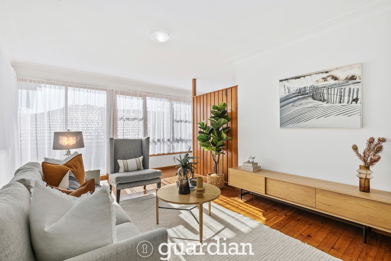 4 Gordon Avenue, Castle Hill NSW 2154, Image 2