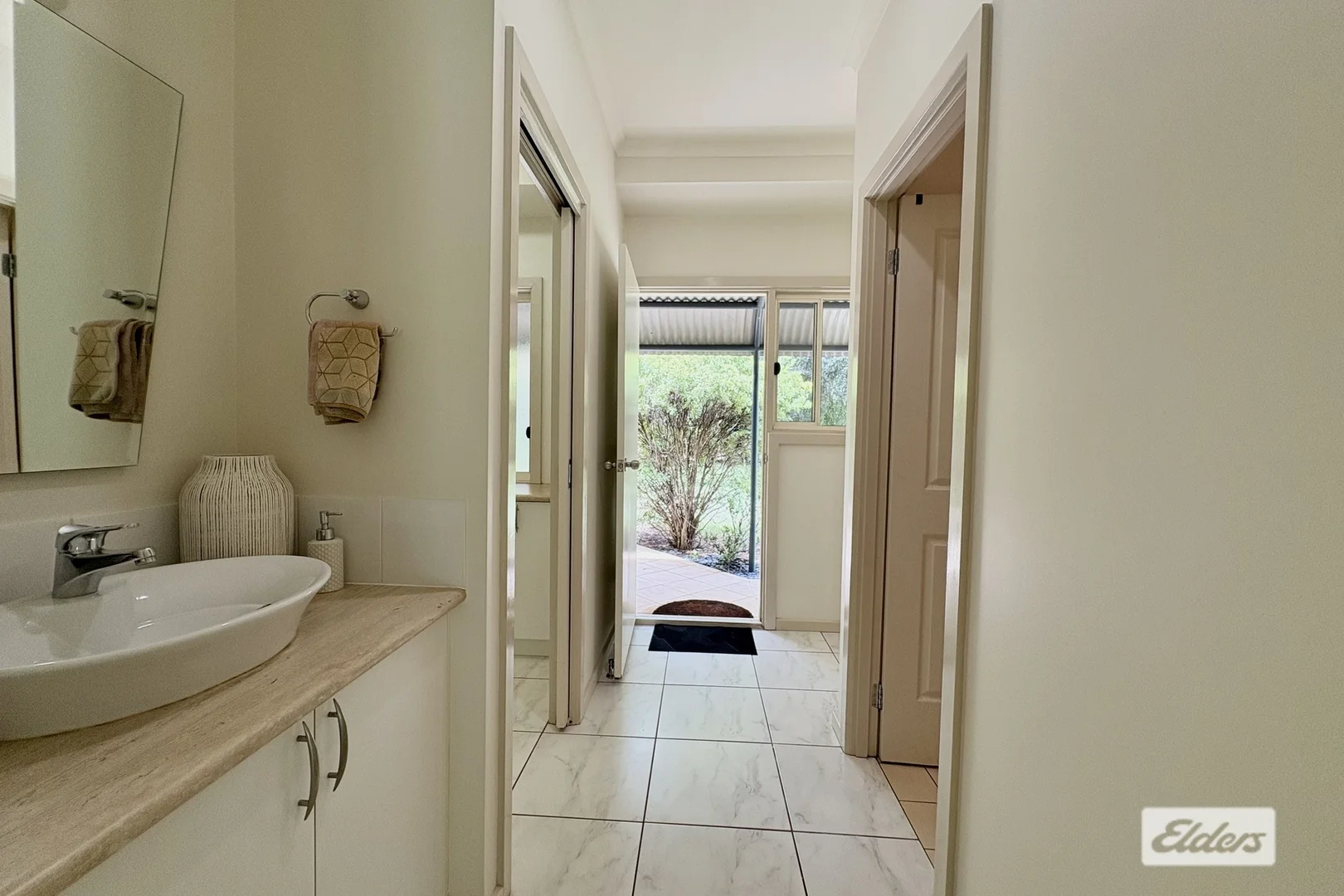 Additional image 14 of 124 Hall Road, Katherine NT 0850