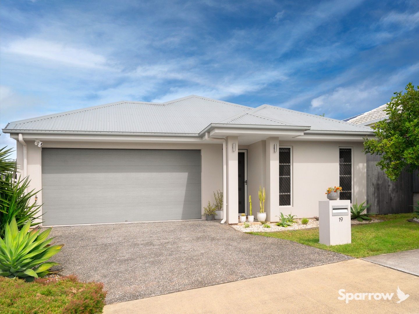 4 bedrooms House in 19 Rosella Drive BAHRS SCRUB QLD, 4207