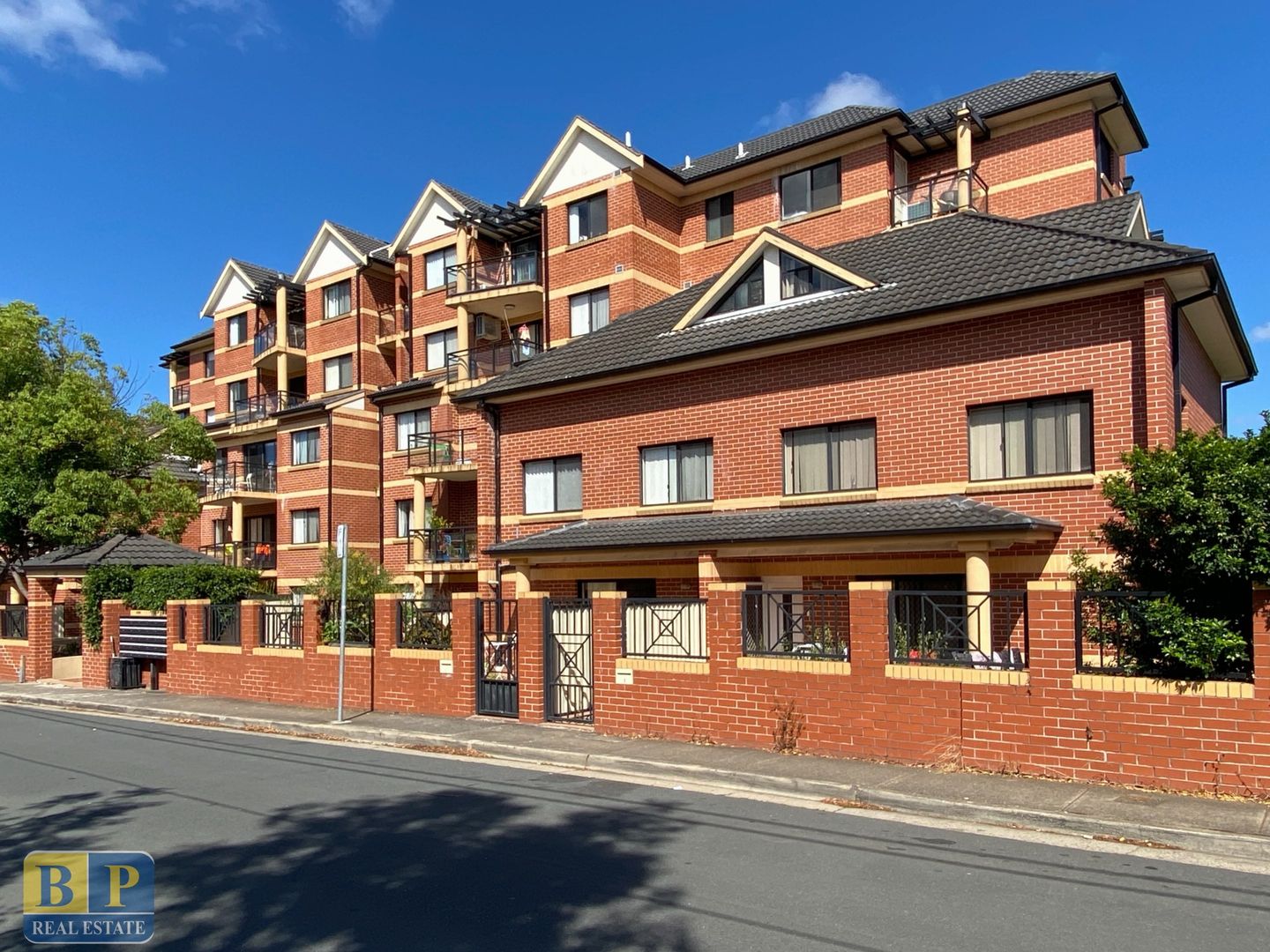 15/19 Mt Pleasant Avenue, Burwood Property History & Address