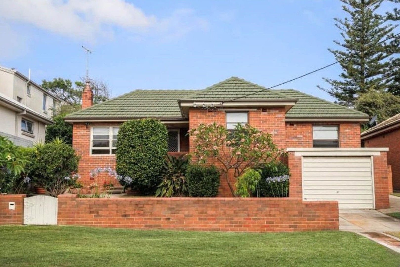 46 Hutchinson Street, Redhead NSW 2290 House for Rent Domain