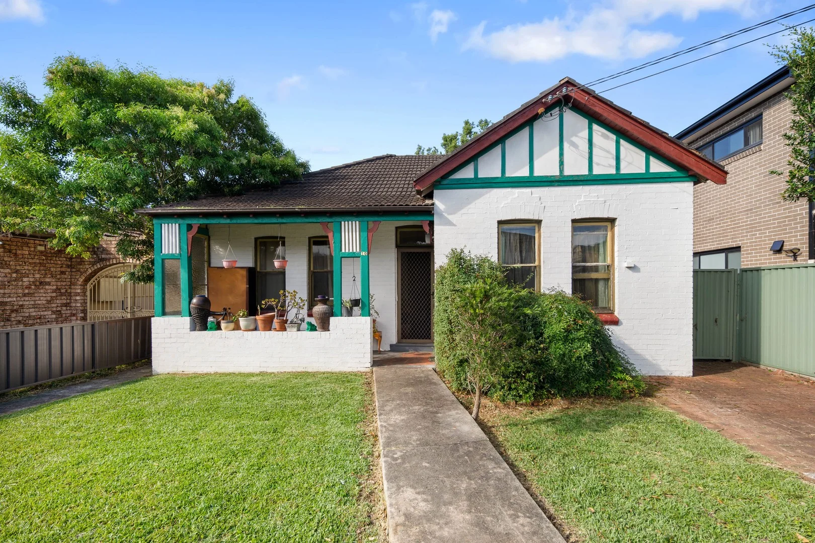 10 Smiths Avenue, Hurstville NSW 2220