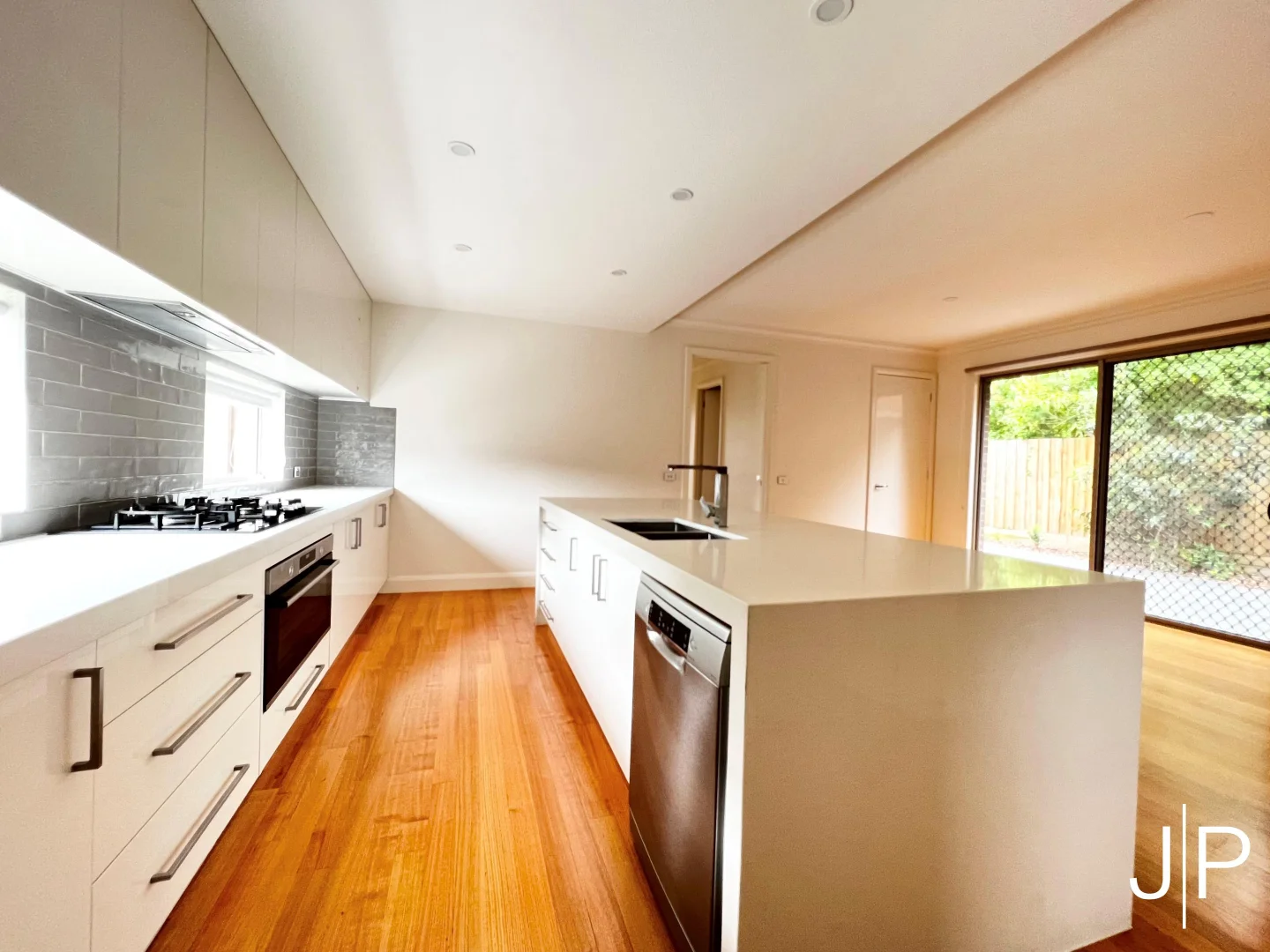 Additional image 5 of 1/36 Ralton Avenue, Glen Waverley VIC 3150