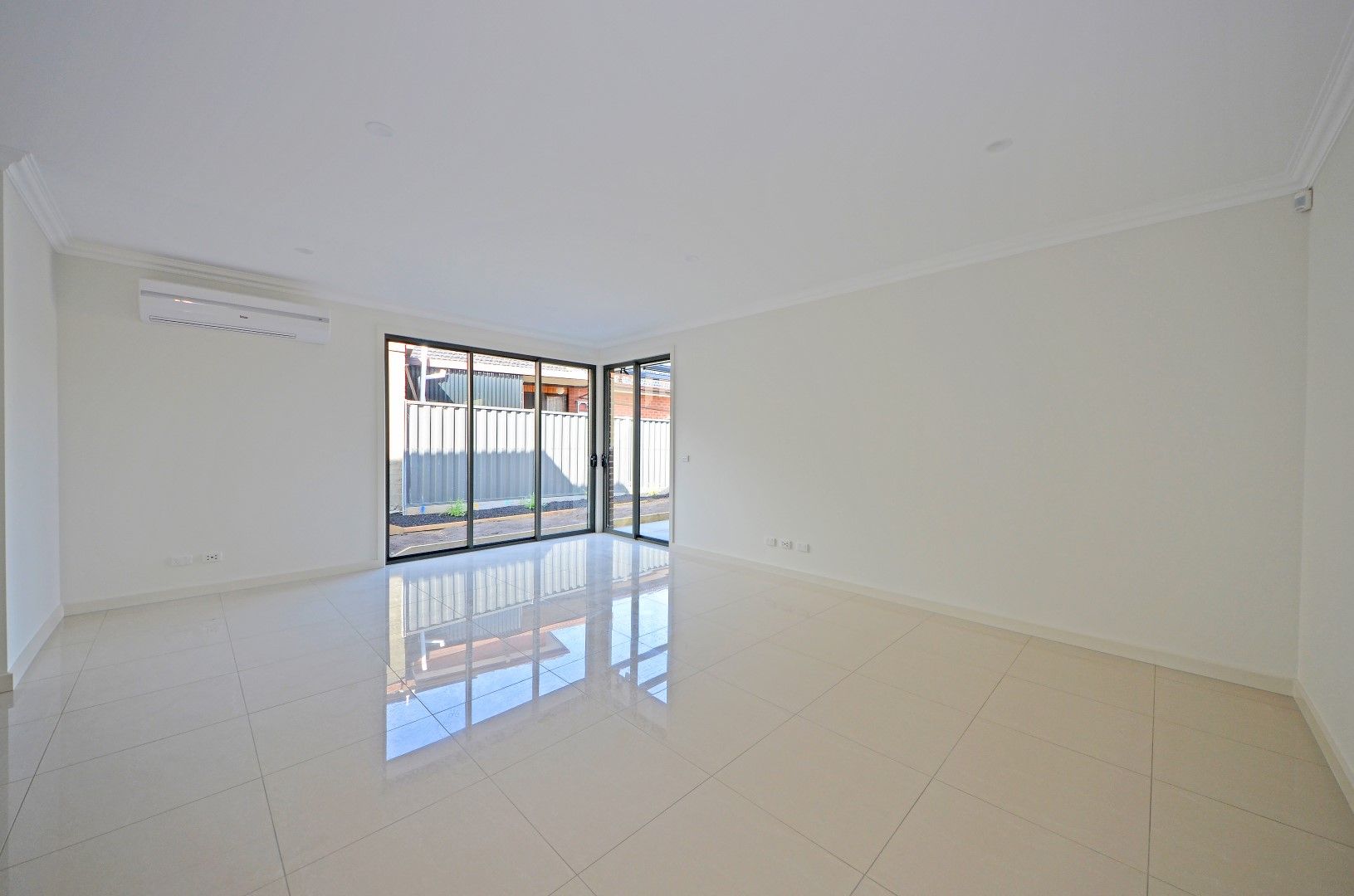 1 Sara Drive, Wheelers Hill VIC 3150, Image 2