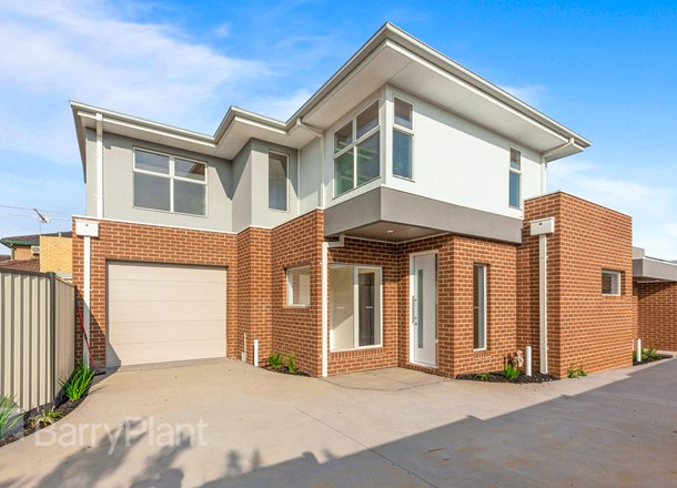 2/39 Station Avenue, St Albans VIC 3021