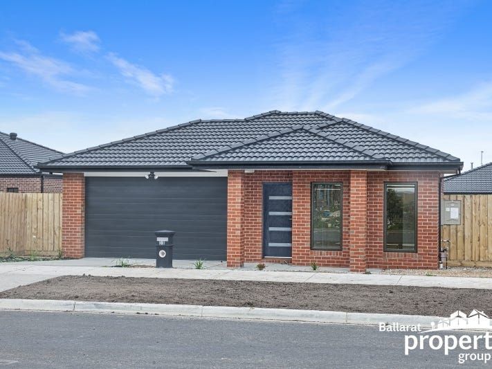 4 bedrooms House in 30 Dahlia Street BONSHAW VIC, 3352