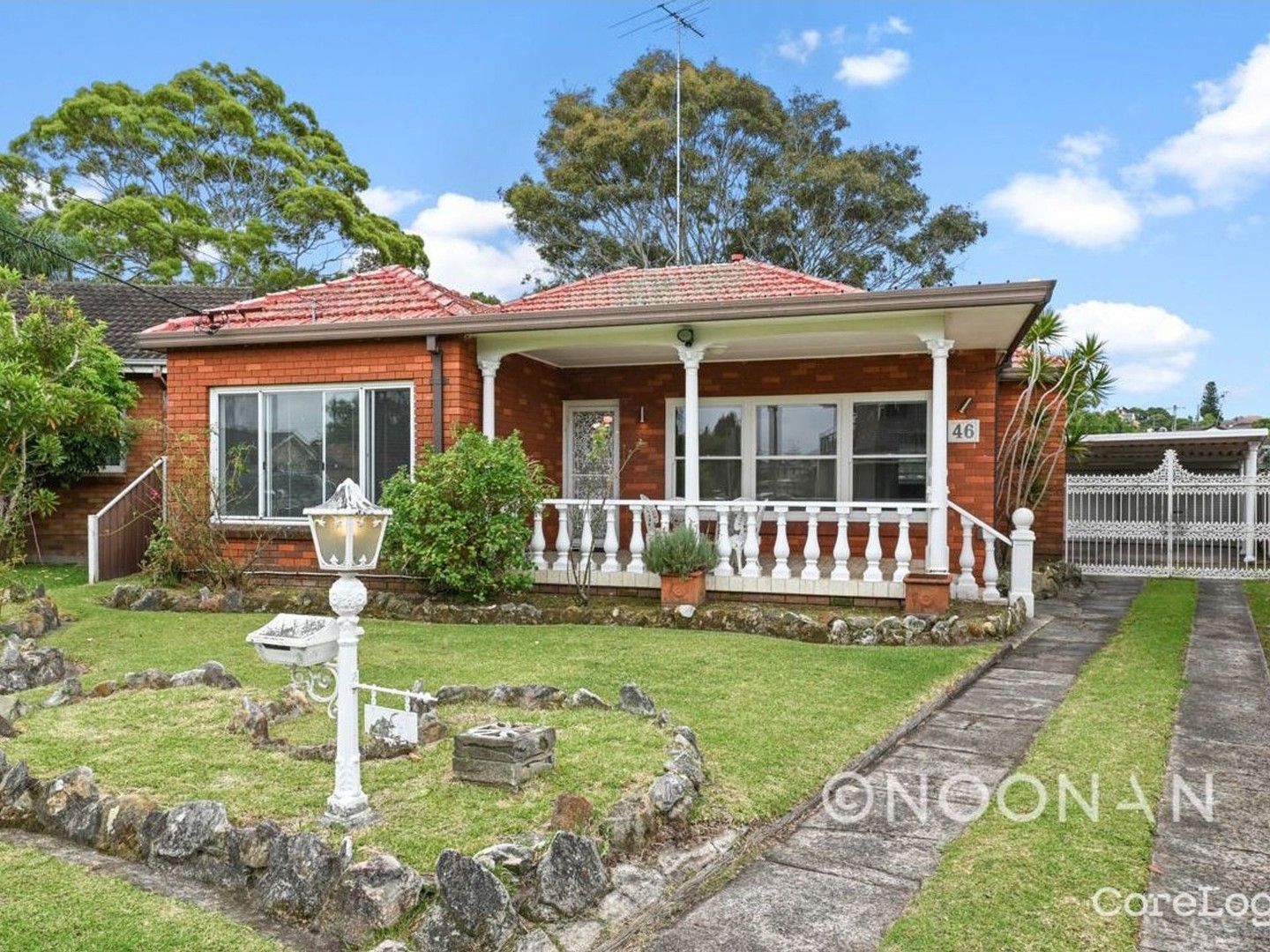 4 bedrooms House in 46 Lynwen Cres BANKSIA NSW, 2216