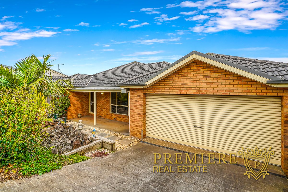 4 bedrooms House in 5 Rusrees Court DROUIN VIC, 3818