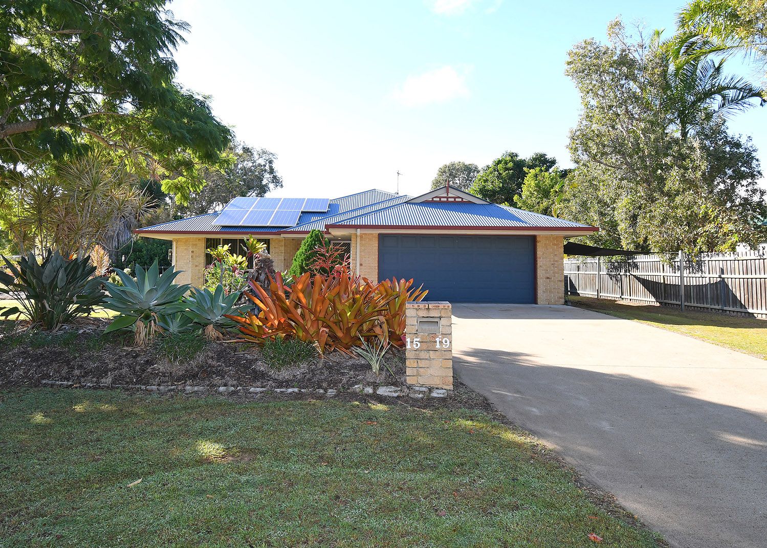 4 bedrooms House in 15-19 Vine Forest Drive DUNDOWRAN BEACH QLD, 4655