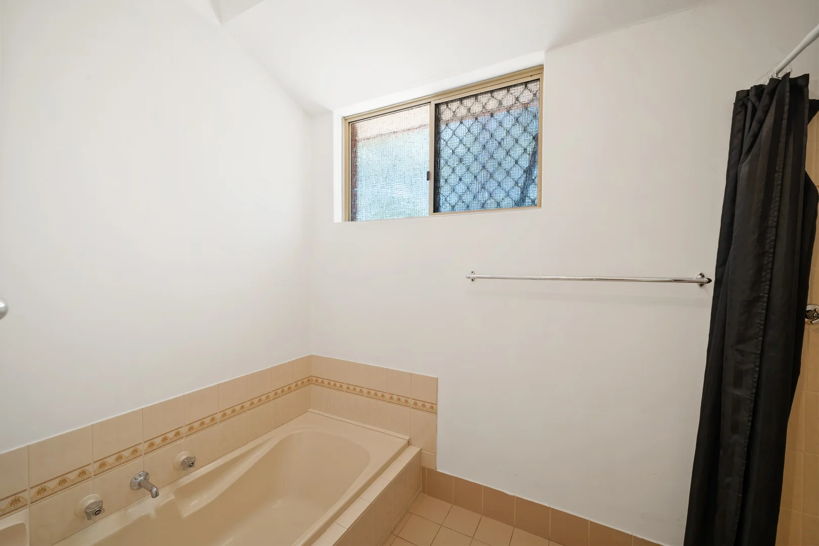 Additional image 17 of 8 Hall Road, Roleystone WA 6111