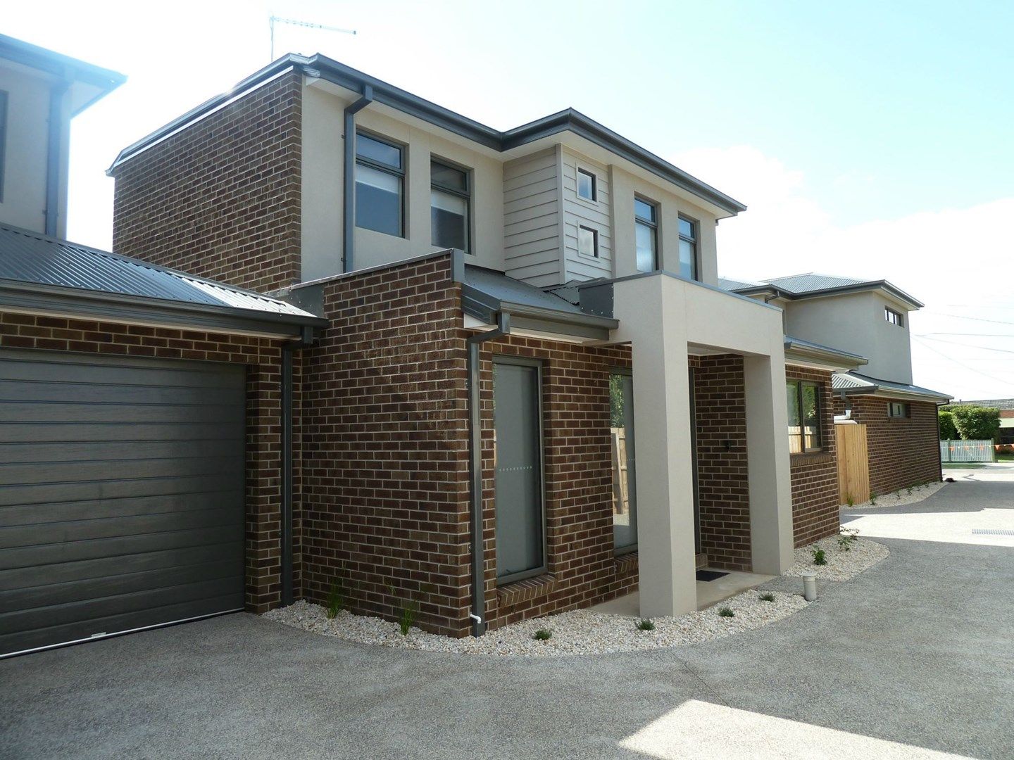 2/15 Cressswold Avenue, Avondale Heights VIC 3034, Image 0