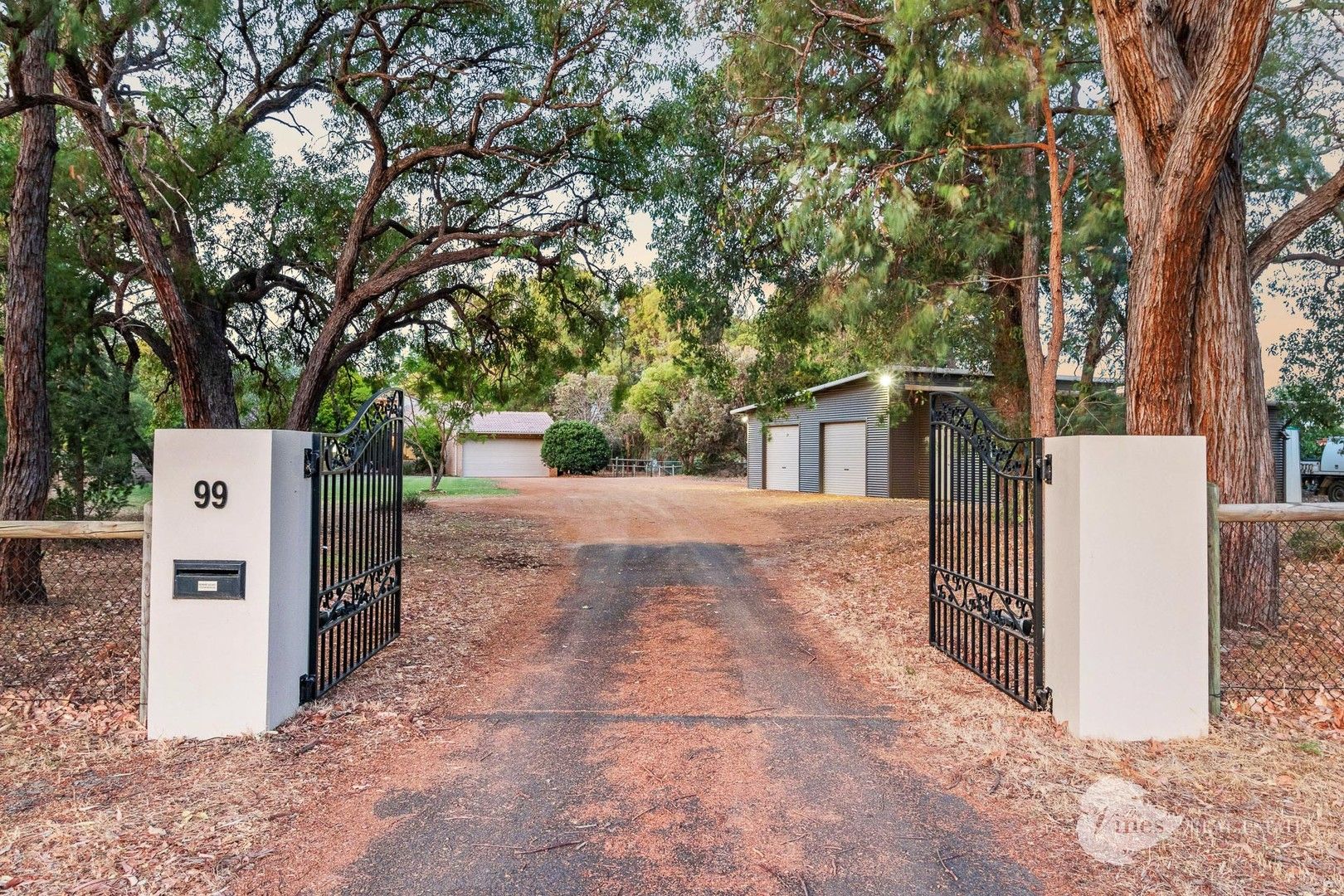 4 bedrooms House in 99 Ellen Brook Drive THE VINES WA, 6069