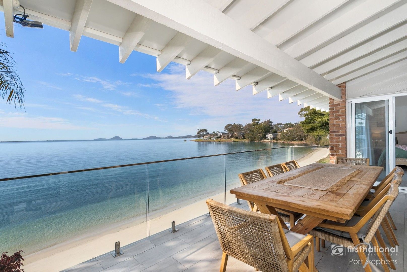 4 bedrooms House in 61 Soldiers Point Road SOLDIERS POINT NSW, 2317