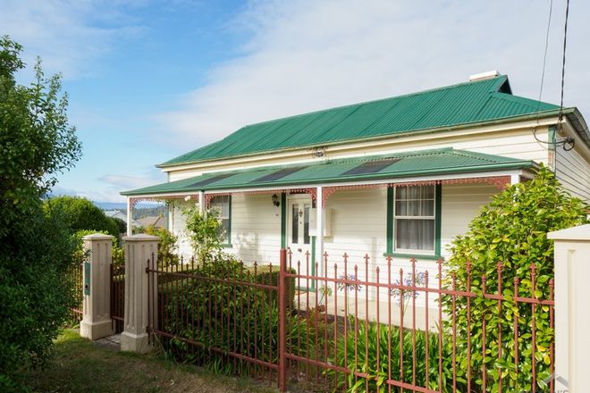 Picture of 70 West Goderich Street, DELORAINE TAS 7304