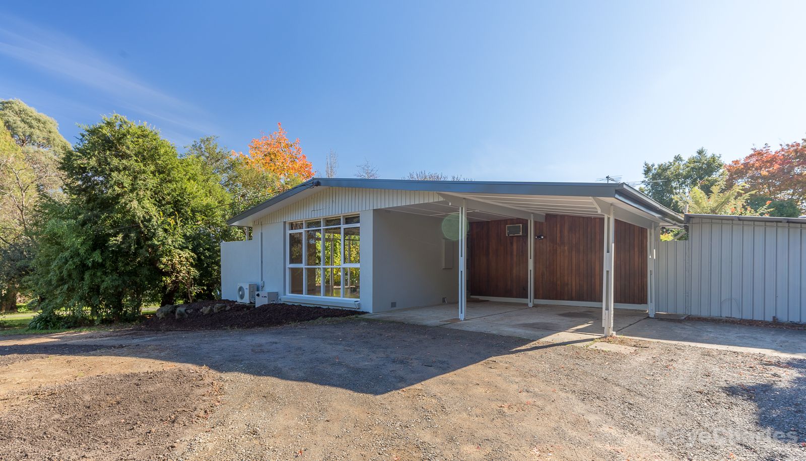 3 bedrooms House in 121 STONEY CREEK ROAD BEACONSFIELD UPPER VIC, 3808