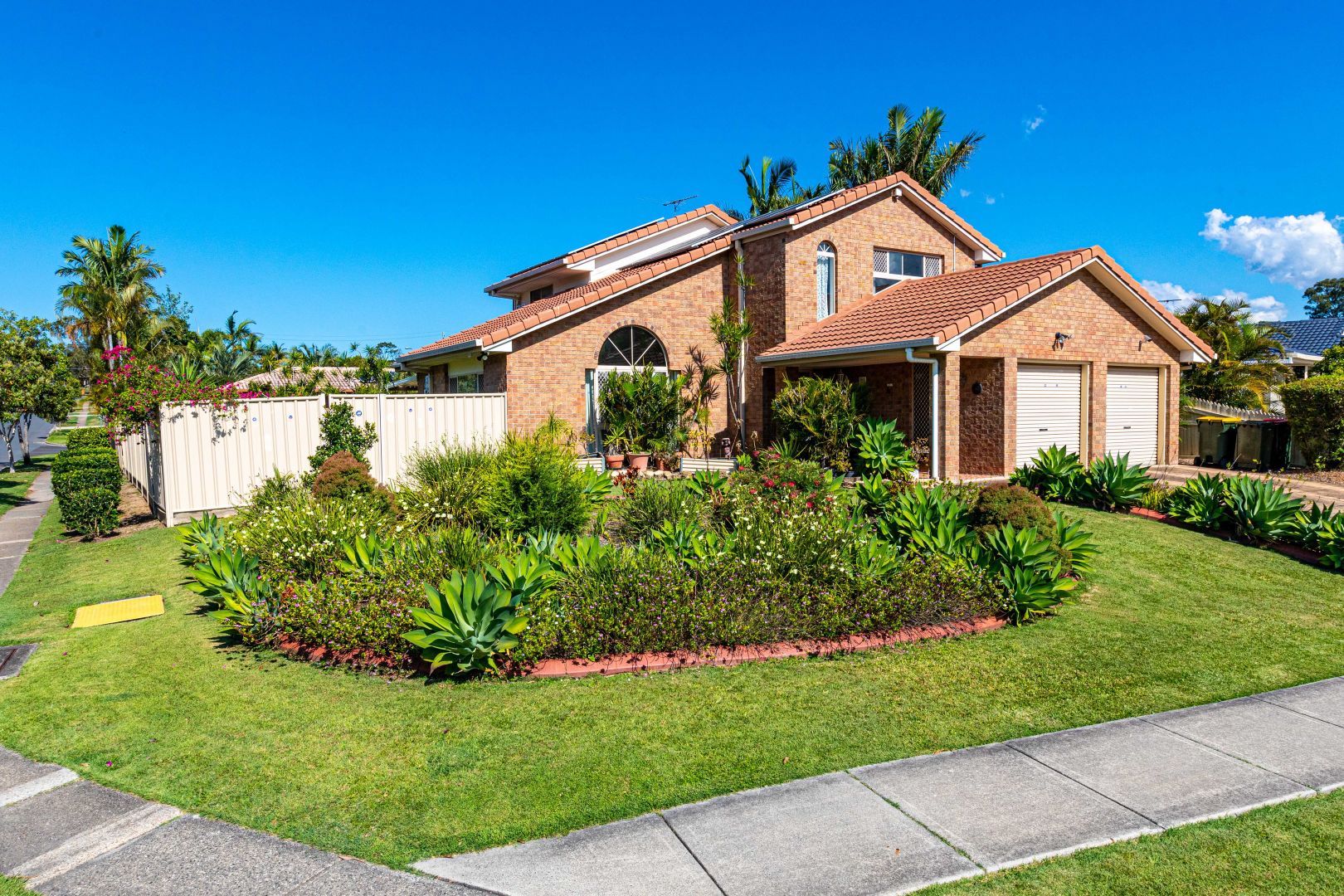 2 Pinnacle Place, Belmont QLD 4153, Image 1