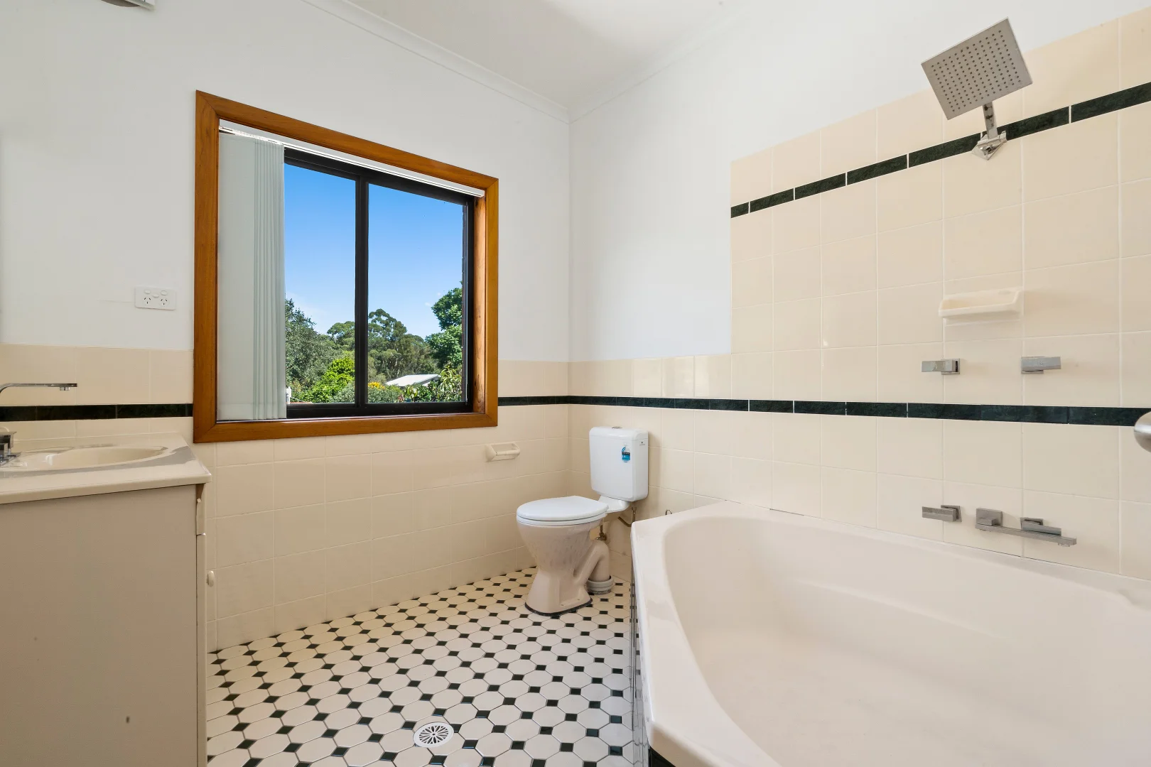 Additional image 8 of 69 Anglers Parade, Fishermans Paradise NSW 2539