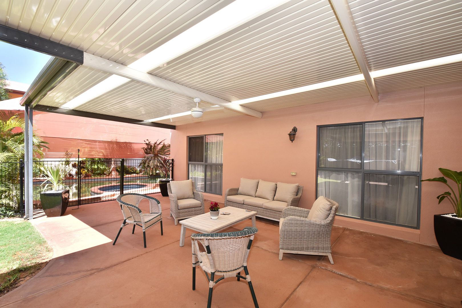 8 Moore Court, Desert Springs NT 0870, Image 2