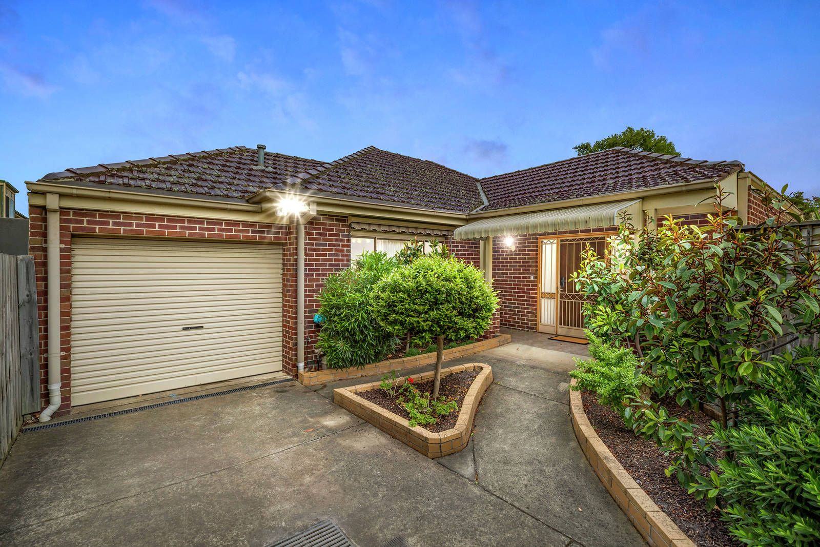 2/18 Roseberry Grove, Glen Huntly VIC 3163, Image 0