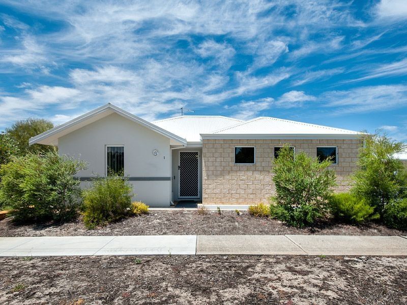 3 bedrooms House in 1/26 Ivanhoe BASSENDEAN WA, 6054