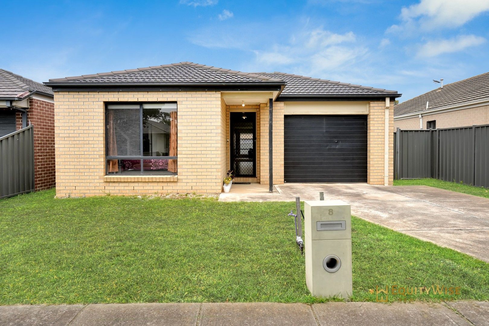 8 Gunyong Crescent, Manor Lakes VIC 3024, Image 0