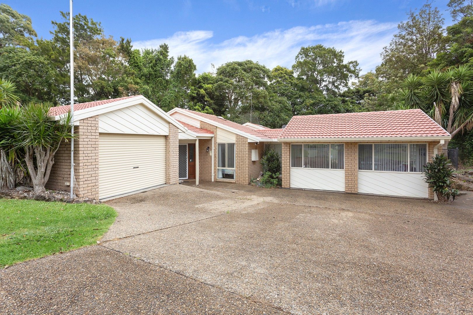 4 bedrooms House in 6 Pullen Place KIAMA NSW, 2533