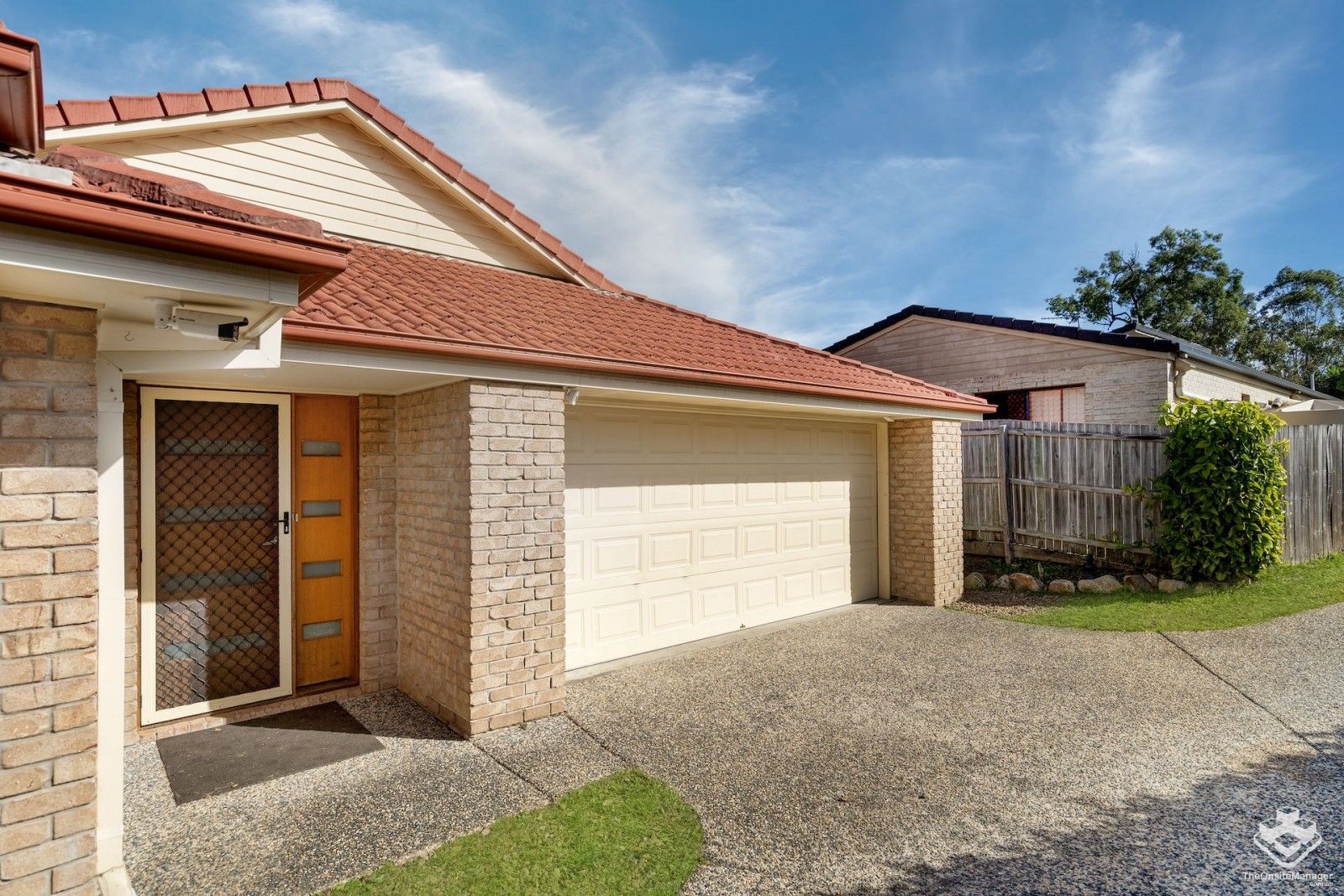 4 bedrooms House in 6 Shelley Avenue MOUNT WARREN PARK QLD, 4207