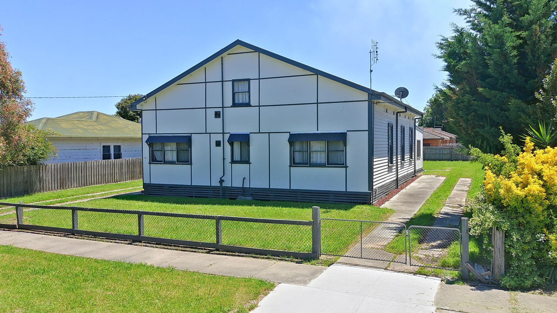 75 Reed St, Orbost VIC 3888, Image 2