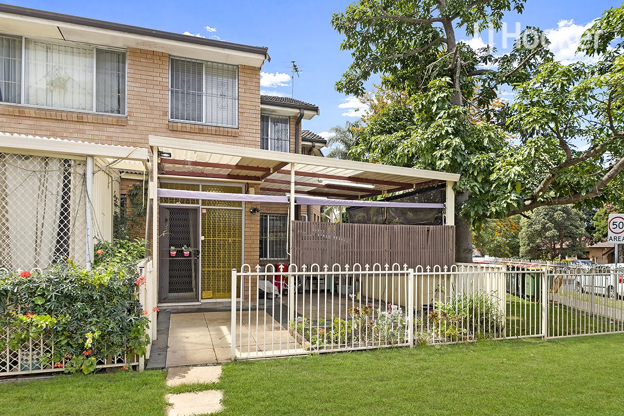 10/2 Waterside Crescent, Carramar NSW 2163, Image 0