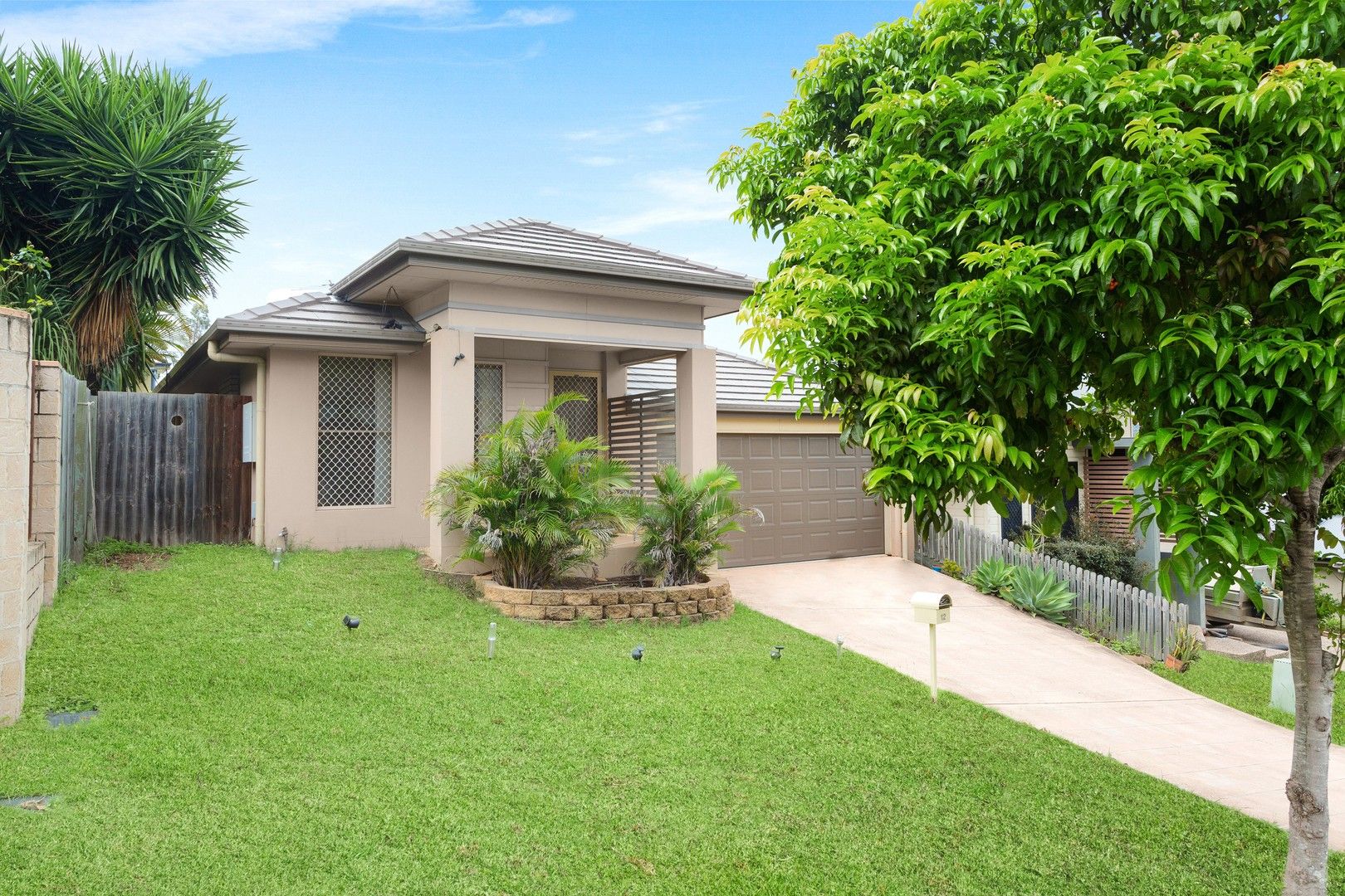 4 bedrooms House in 12 Greenwood Street SPRINGFIELD LAKES QLD, 4300