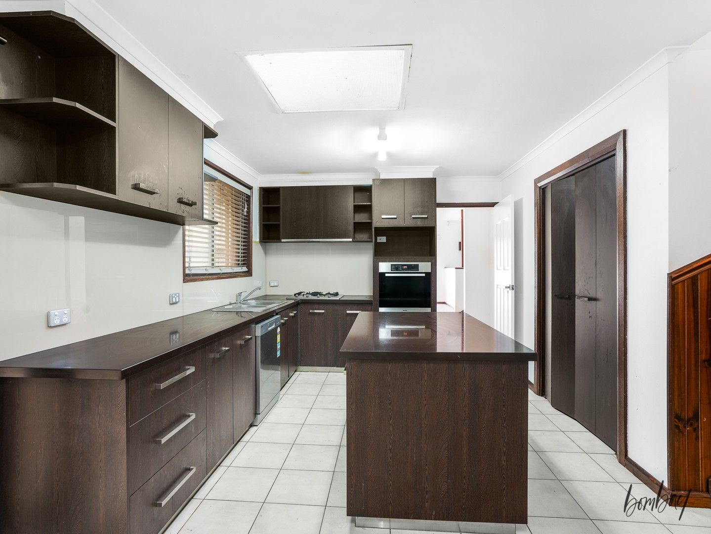 4 bedrooms House in 5 Newbold Avenue CRAIGIEBURN VIC, 3064