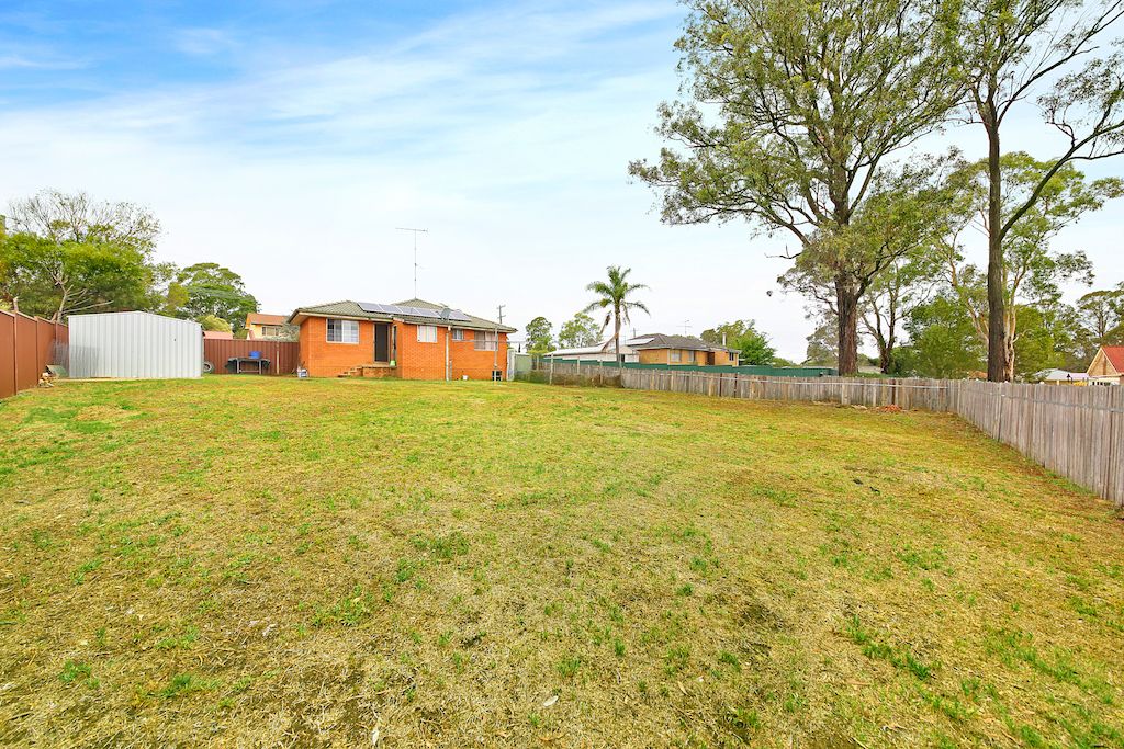 1 Courtland Avenue, Tahmoor NSW 2573, Image 2