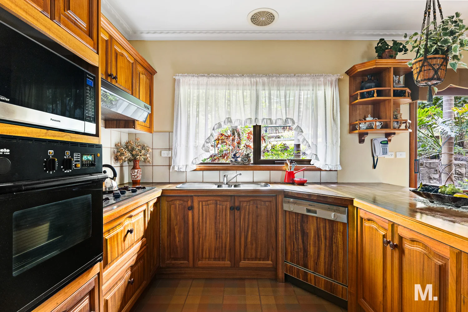 Additional image 10 of 116 Riviera Road, Avondale Heights VIC 3034