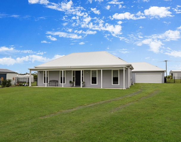 17 Loggerhead Court, River Heads QLD 4655