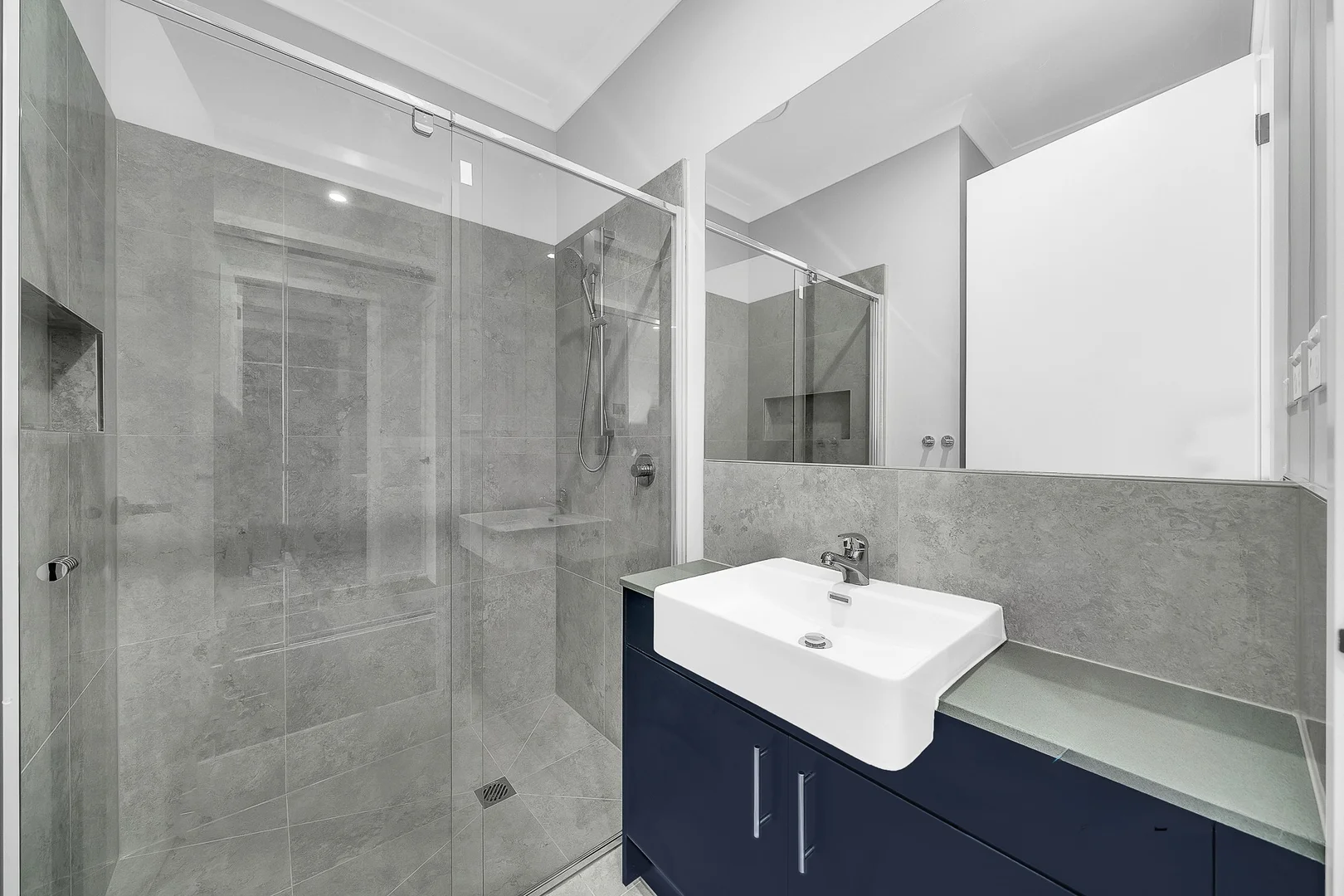 Additional image 6 of 1 and 2/118 Power Road, Doveton VIC 3177