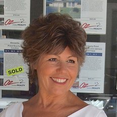 Yasmin Keller, Sales representative