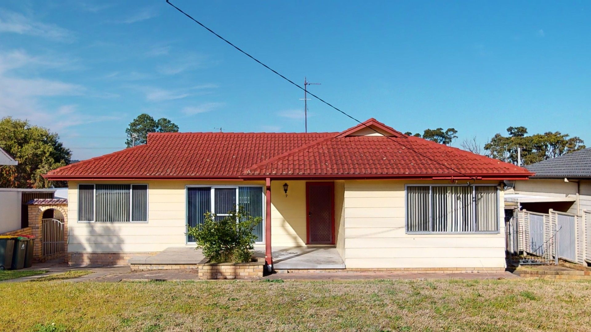 3 bedrooms House in 7 Etheridge Crescent EDGEWORTH NSW, 2285