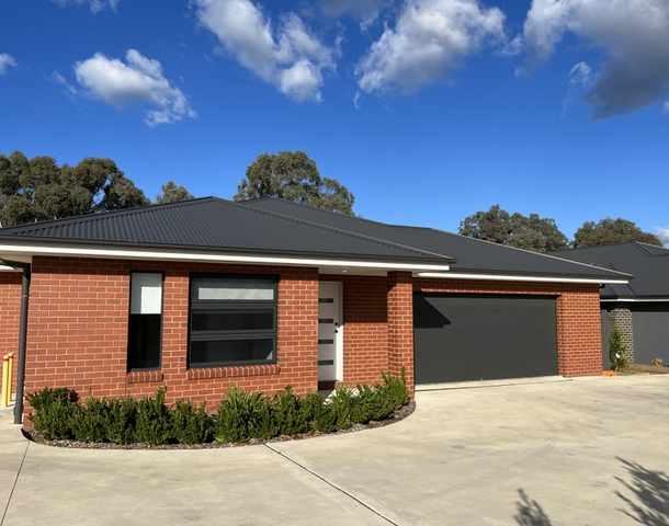 2/99 Stanton Drive, Thurgoona NSW 2640